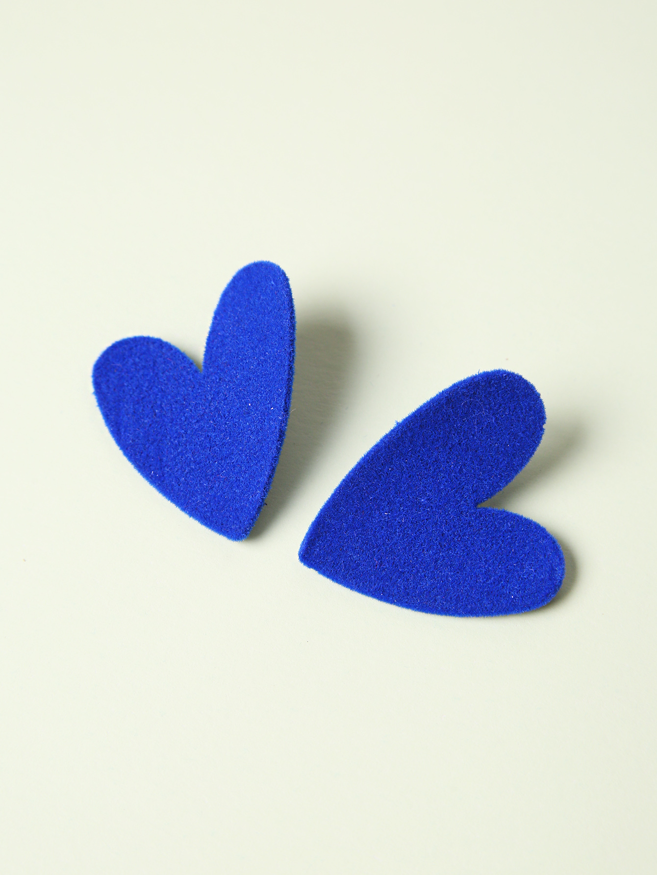 1 Pair Sweet Heart Shape Flocking Womenu0027S Ear Studs