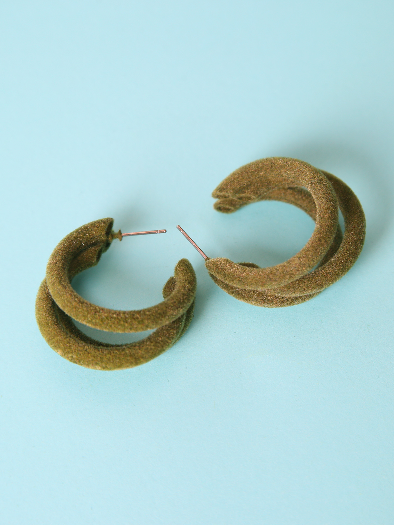 Fashion C Shape Flocking Womenu0027S Ear Studs 1 Pair