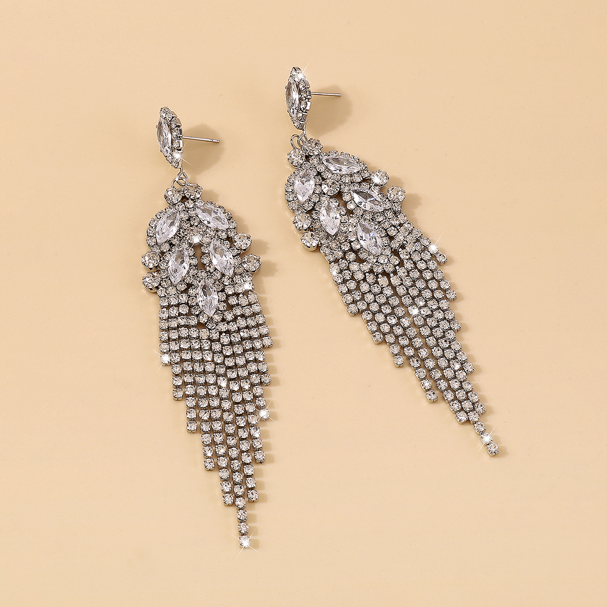 Fashion Water Droplets Alloy Rhinestone Tassel Drop Earrings 1 Pair