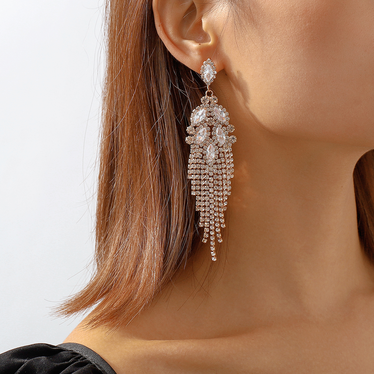 Fashion Water Droplets Alloy Rhinestone Tassel Drop Earrings 1 Pair