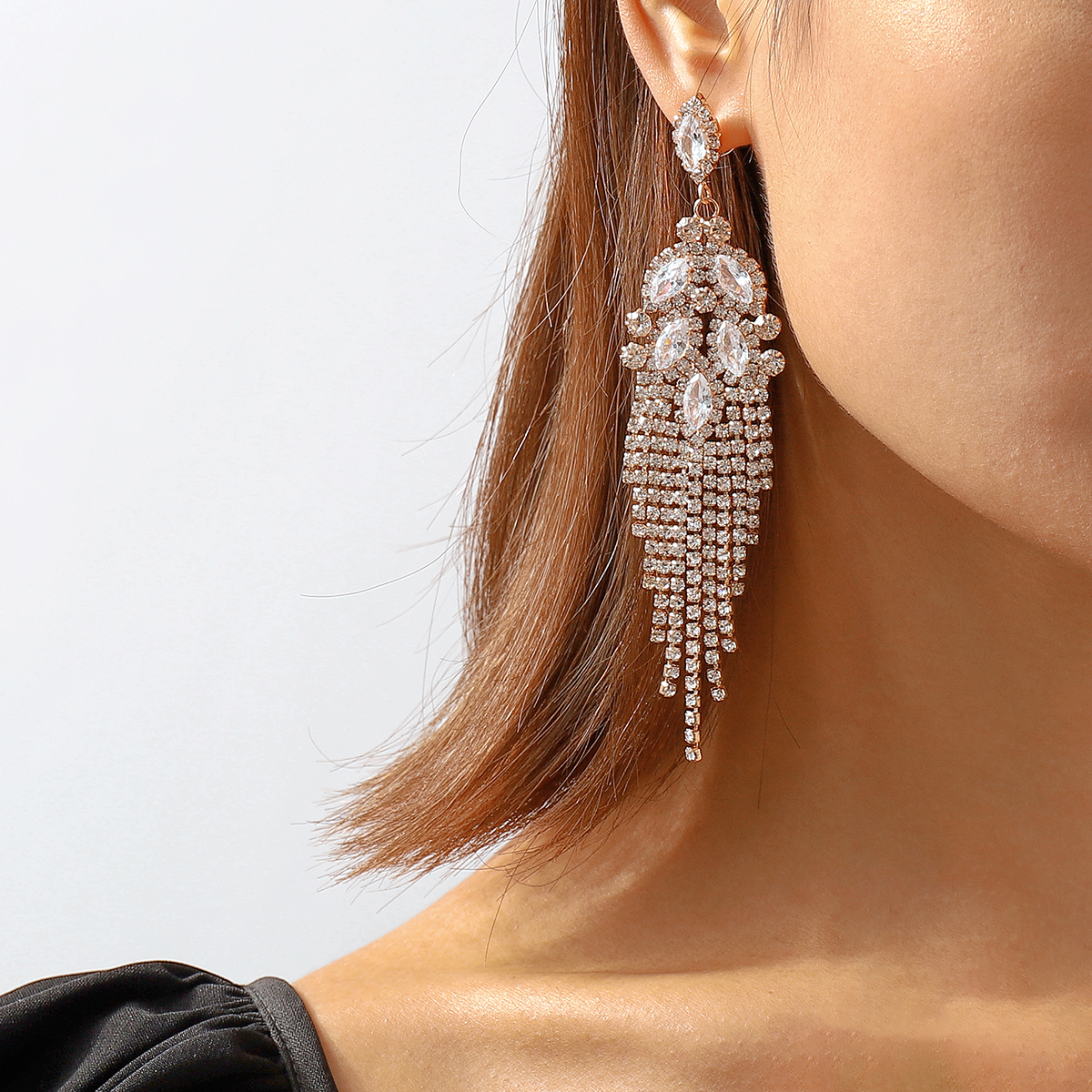 Fashion Water Droplets Alloy Rhinestone Tassel Drop Earrings 1 Pair