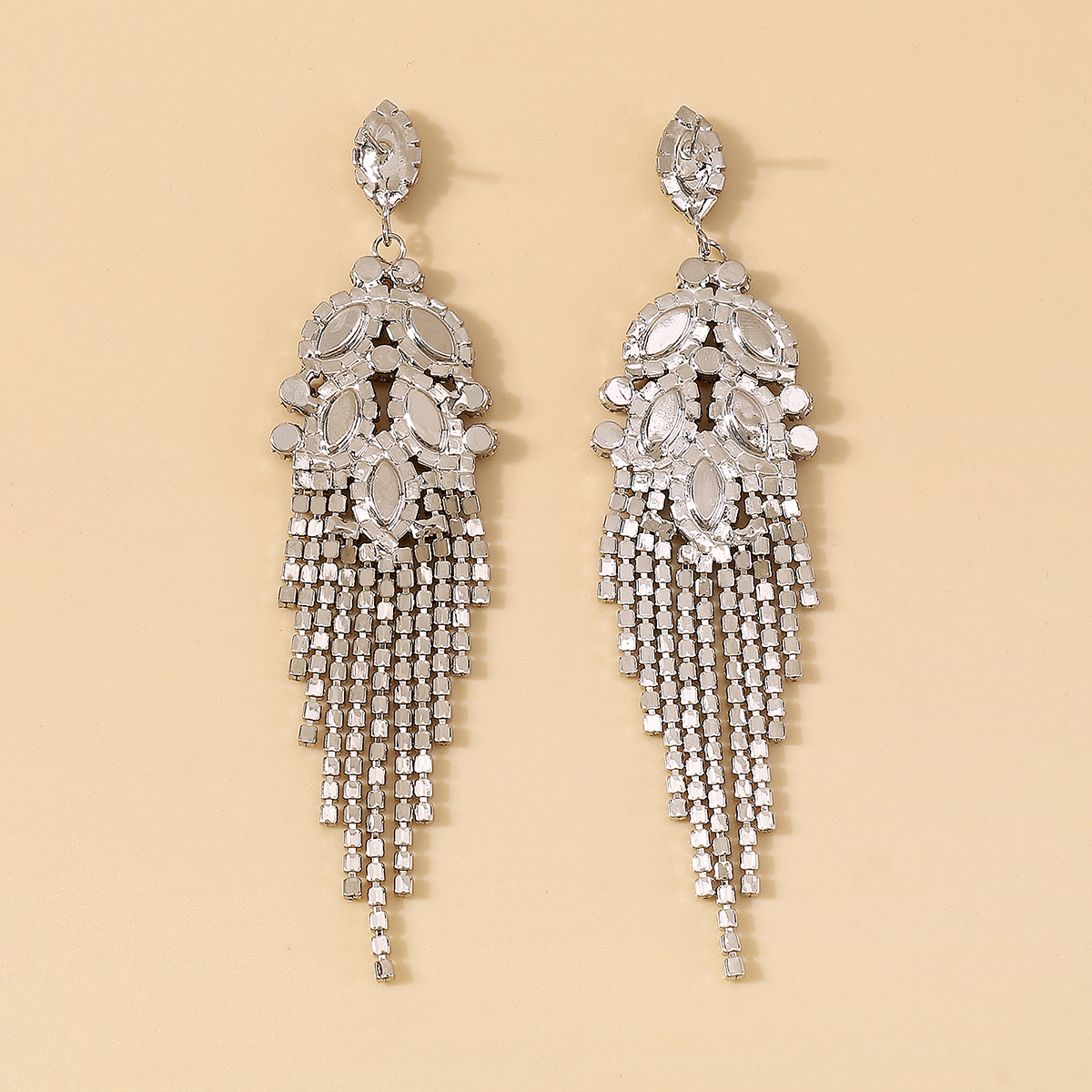 Fashion Water Droplets Alloy Rhinestone Tassel Drop Earrings 1 Pair