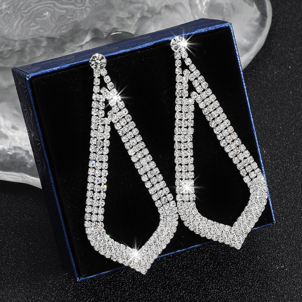 Exaggerated Geometric Rhinestone Tassel Drop Earrings 1 Pair