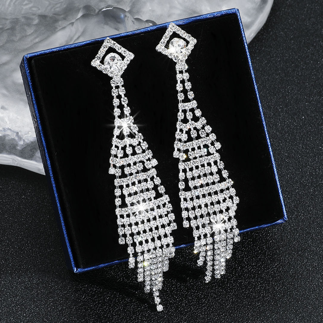 Exaggerated Geometric Rhinestone Tassel Drop Earrings 1 Pair