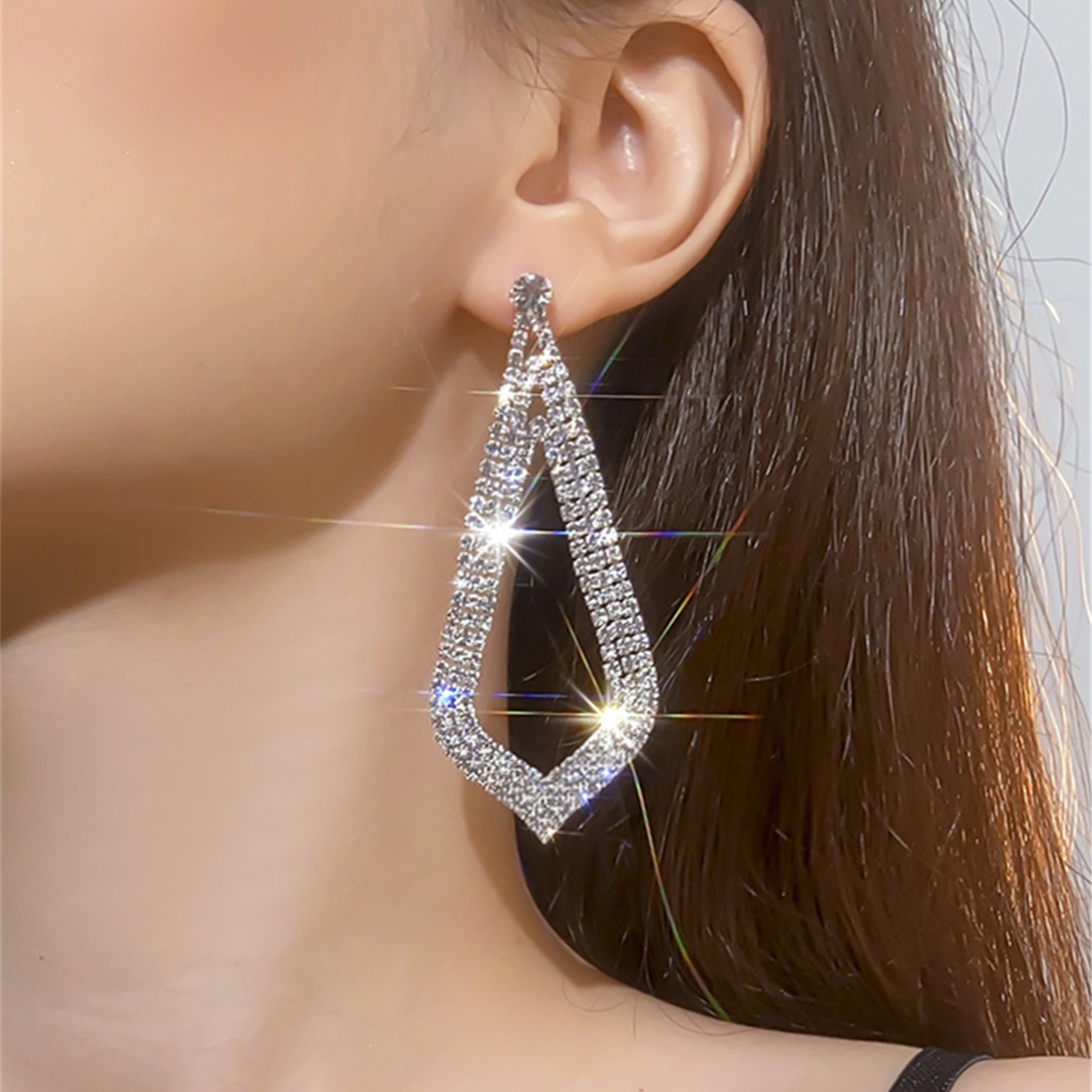 Exaggerated Geometric Rhinestone Tassel Drop Earrings 1 Pair