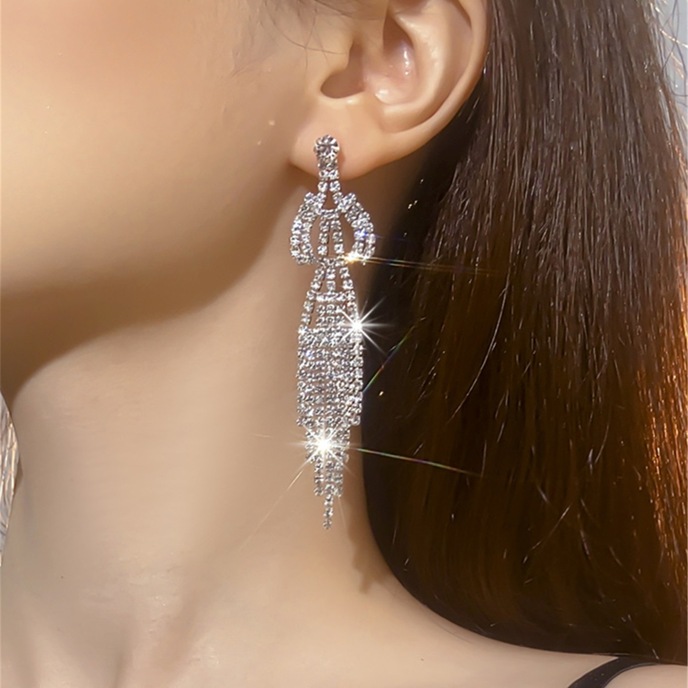 Exaggerated Geometric Rhinestone Tassel Drop Earrings 1 Pair