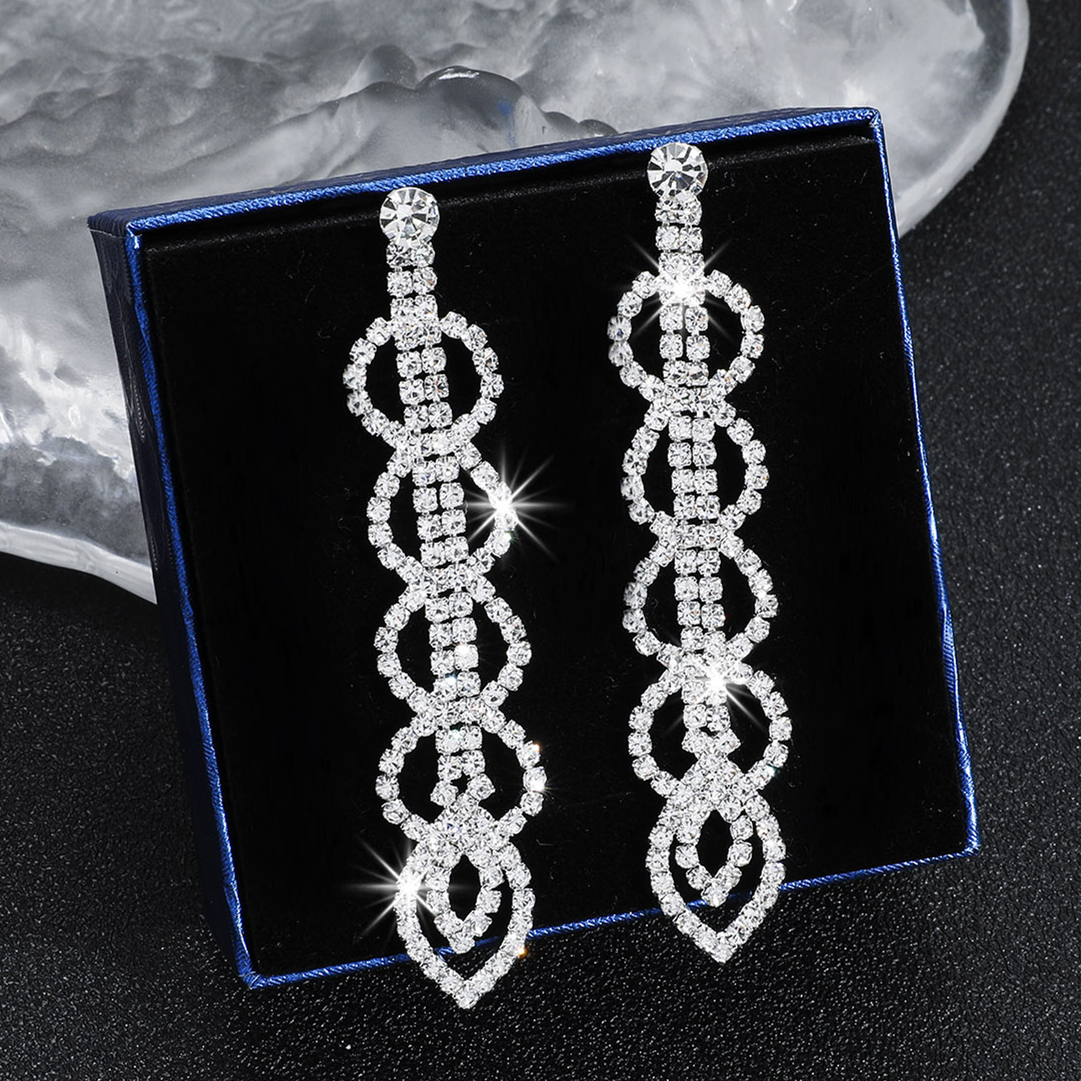 Luxurious Geometric Rhinestone Tassel Drop Earrings 1 Pair