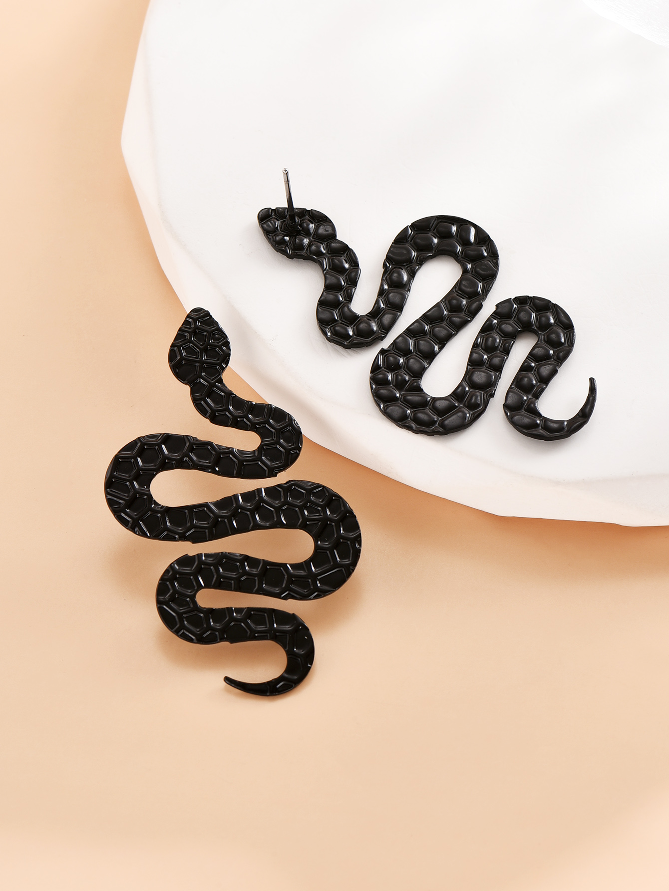 Classic Style Snake Alloy Womenu0027S Drop Earrings 1 Pair