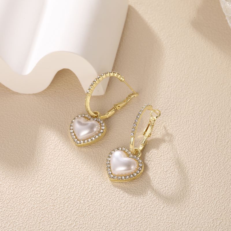 Elegant Heart Shape Alloy Plating Artificial Pearls Rhinestones Womenu0027S Drop Earrings 1 Pair