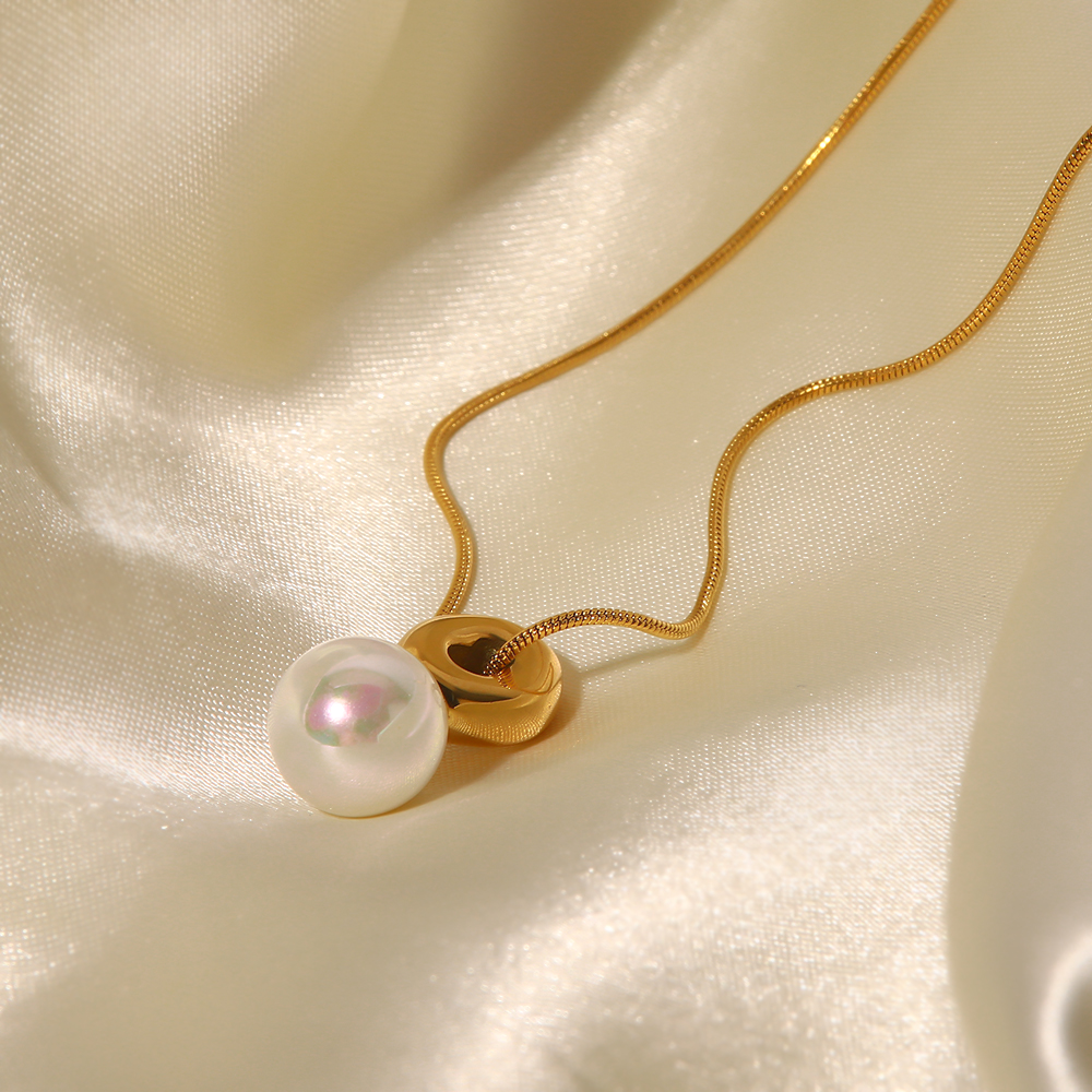 Elegant Geometric Stainless Steel Gold Plated Pearl Pendant Necklace 1 Piece