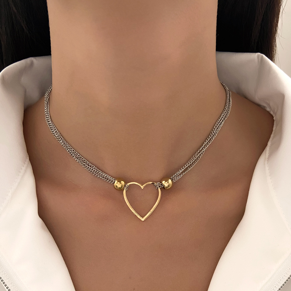 Simple Style Heart Shape Alloy Hollow Out Womenu0027S Choker 1 Piece