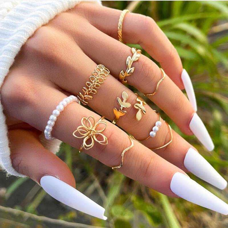 Retro Leaves Heart Shape Flower Imitation Pearl Alloy Womenu0027S Rings 1 Set