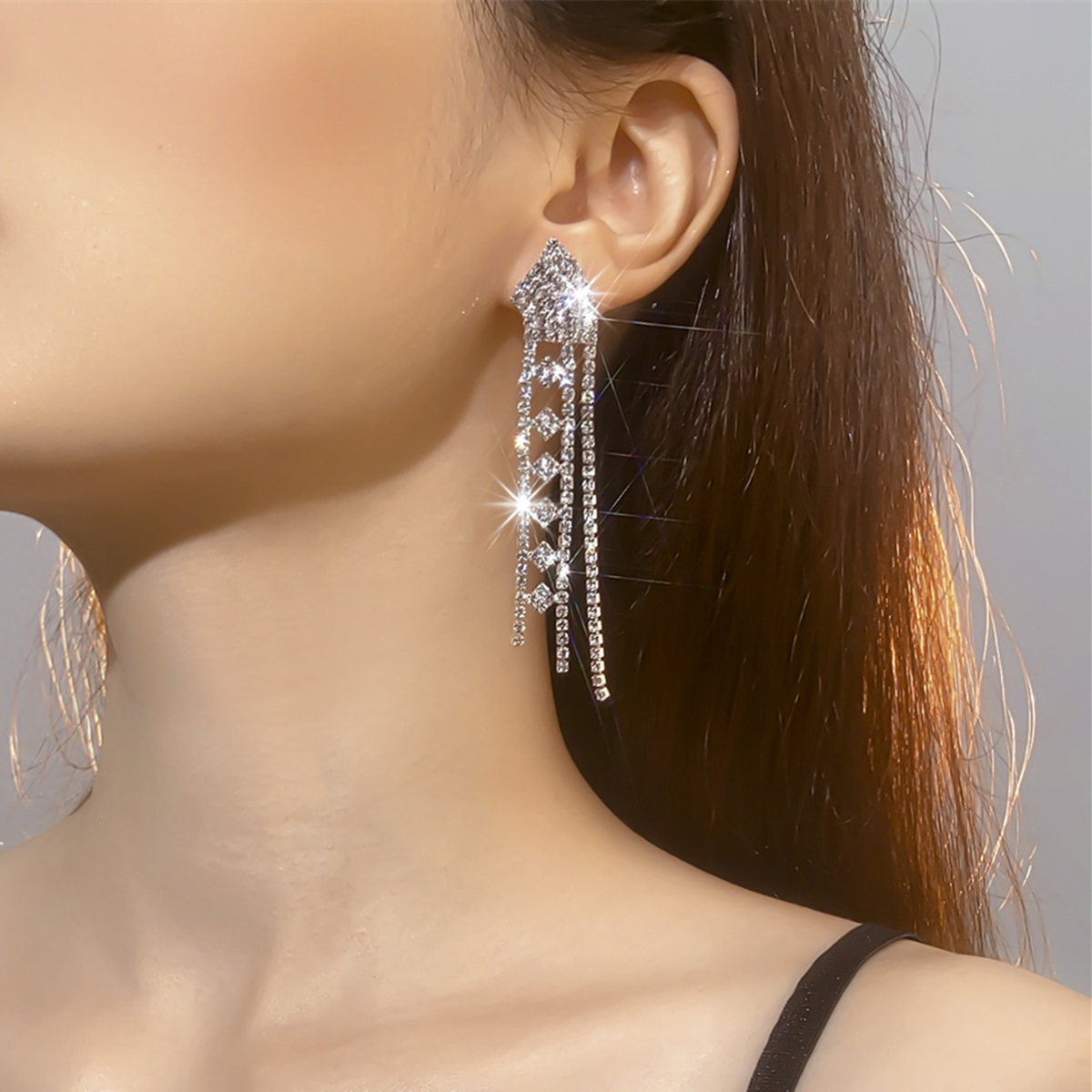 Exaggerated Water Droplets Tassel Rhinestone Inlay Rhinestones Drop Earrings 1 Pair