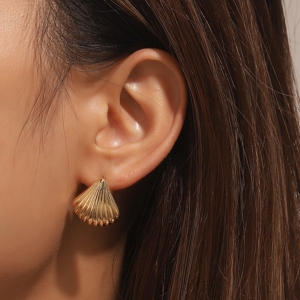 Simple Style Shell Alloy Plating Womenu0027S Ear Studs 1 Pair