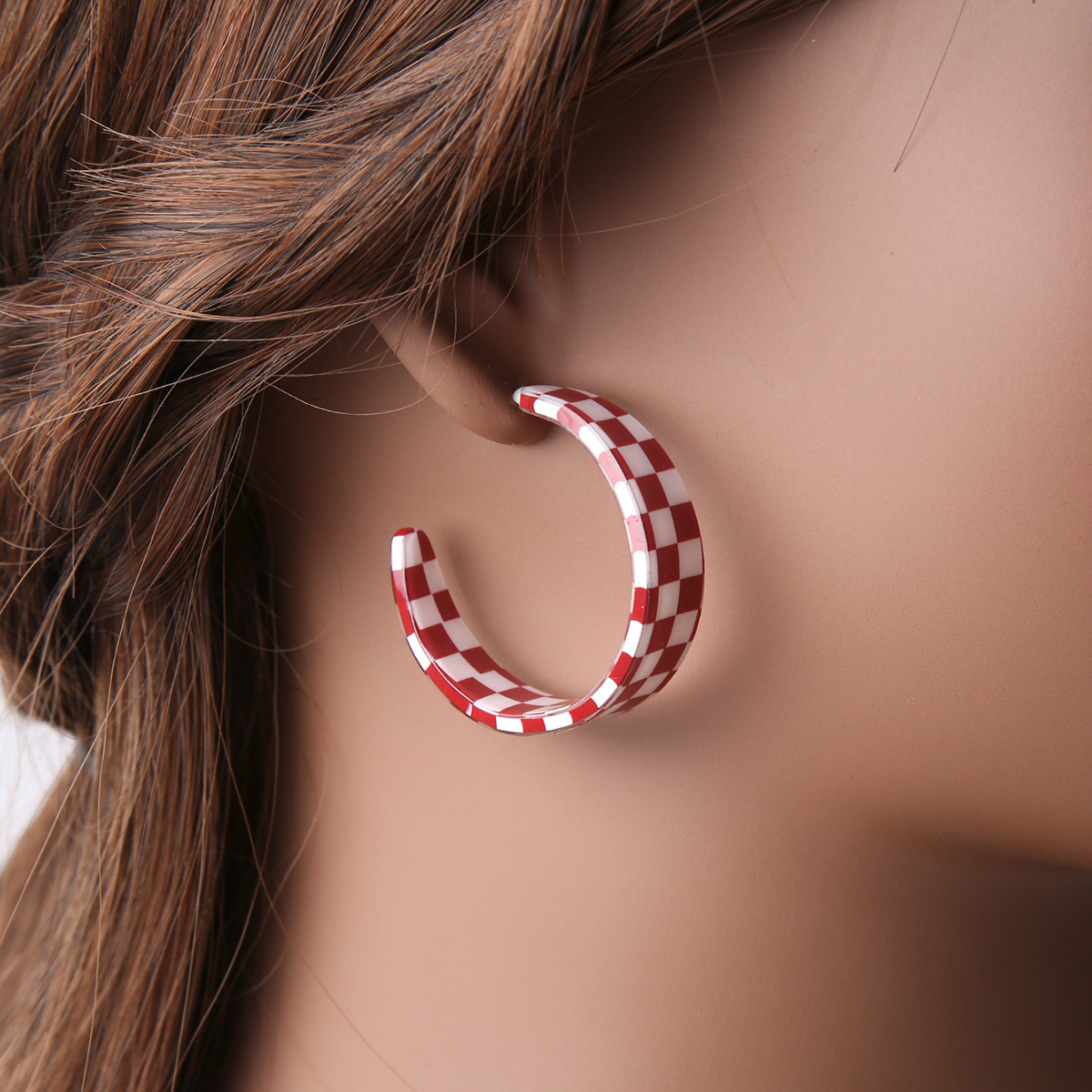 Fashion C Shape Lattice Arylic Womenu0027S Ear Studs 1 Pair