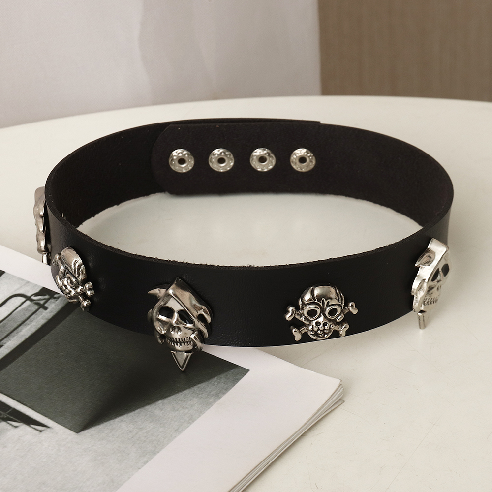 Vintage Style Round Heart Shape Spider Pu Leather Metal Womenu0027S Choker 1 Piece