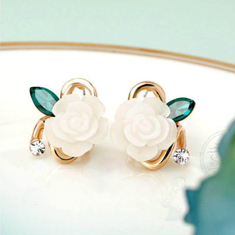 Sweet Leaf Flower Artificial Crystal Alloy Rhinestone Womenu0027S Ear Studs 1 Pair