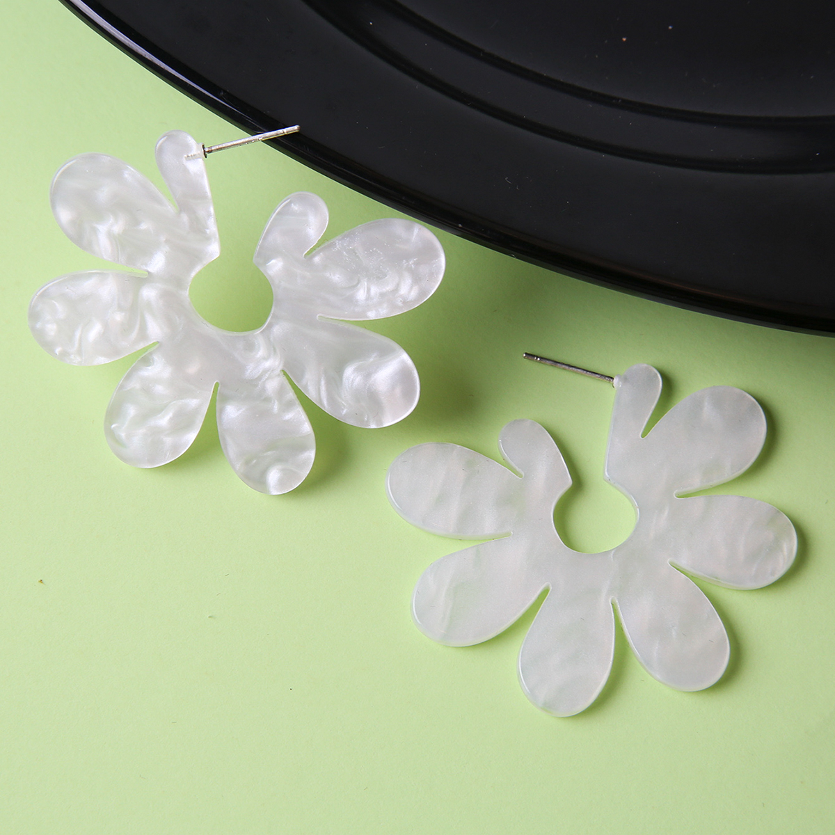 1 Pair Sweet Flower Arylic Womenu0027S Ear Studs