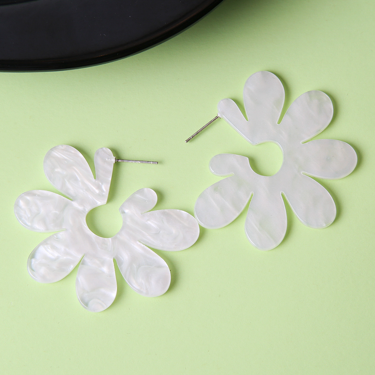 1 Pair Sweet Flower Arylic Womenu0027S Ear Studs