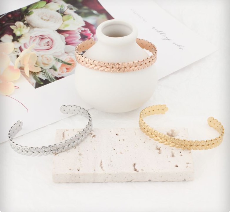 Fashion Leaf Stainless Steel Bangle 1 Piece