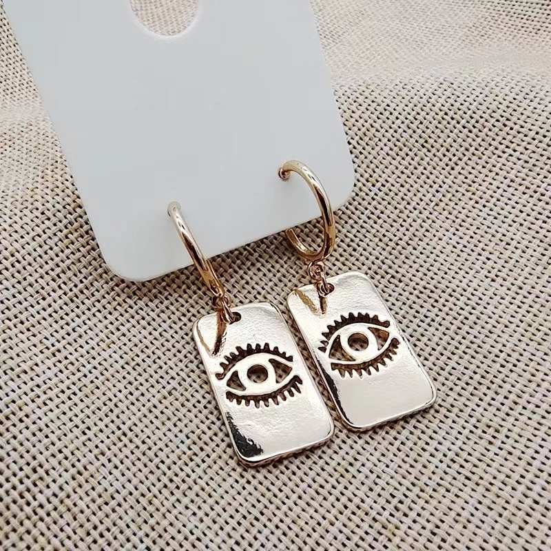 Vintage Style Devilu0027S Eye Square Alloy Womenu0027S Drop Earrings 1 Pair