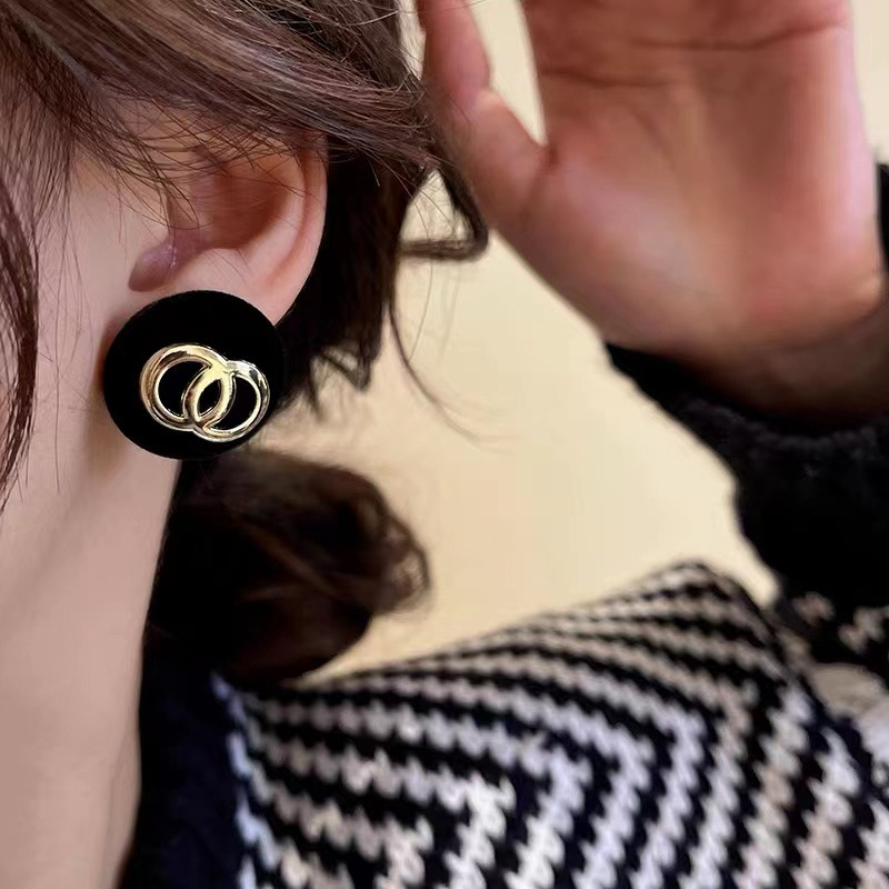 1 Pair Fashion Round Alloy Womenu0027S Ear Studs