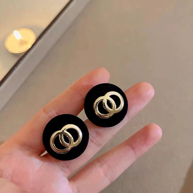 1 Pair Fashion Round Alloy Womenu0027S Ear Studs