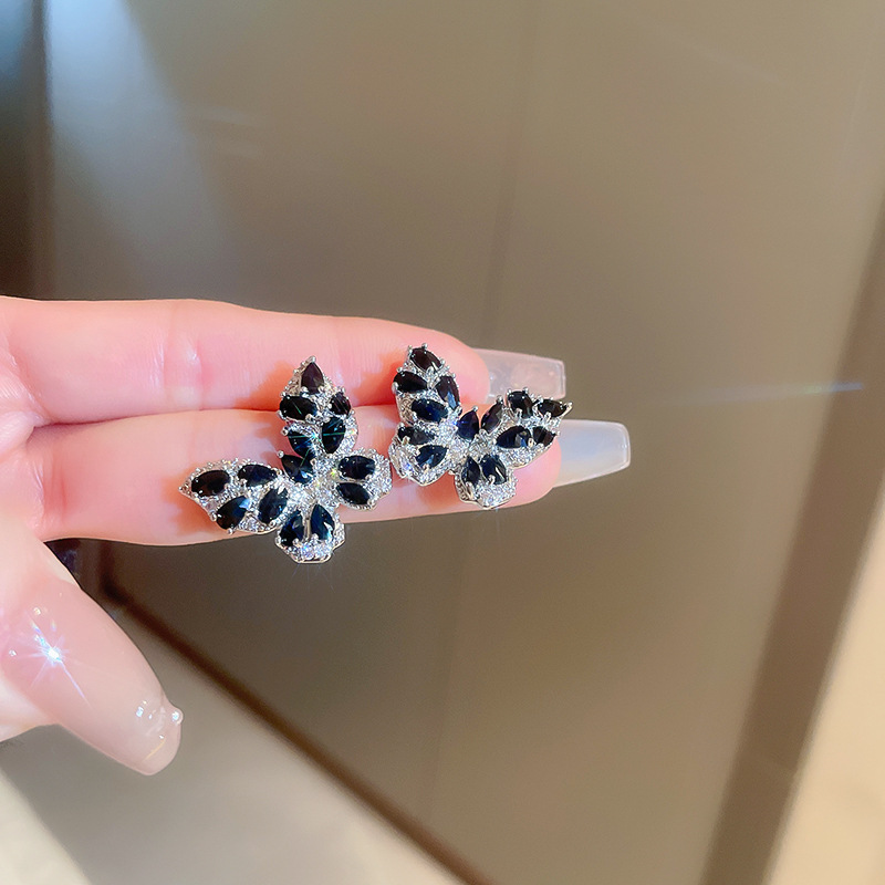 Fashion Butterfly Copper Inlay Zircon Ear Studs 1 Pair