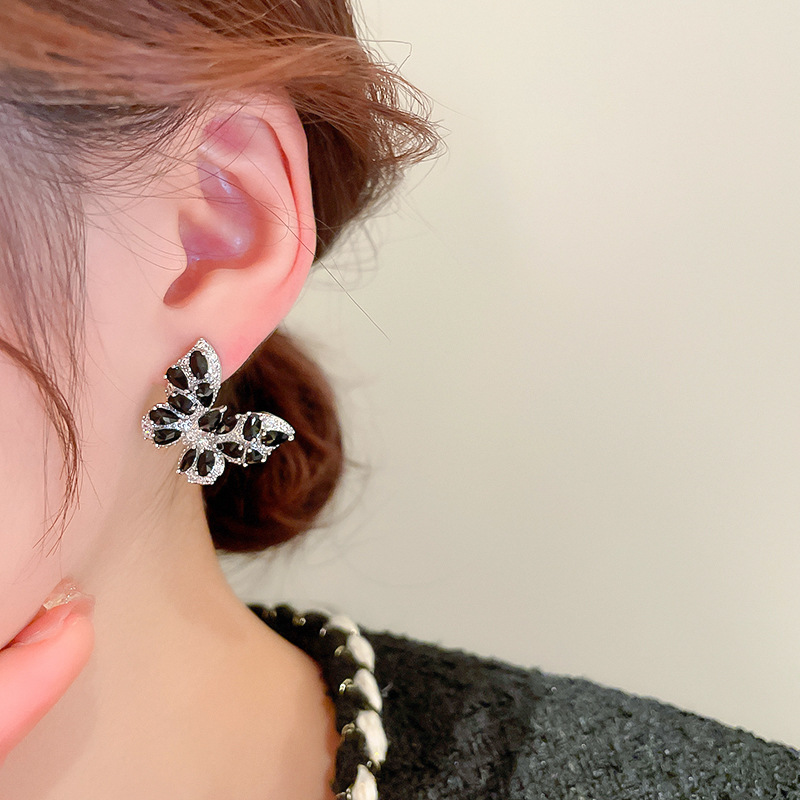 Fashion Butterfly Copper Inlay Zircon Ear Studs 1 Pair