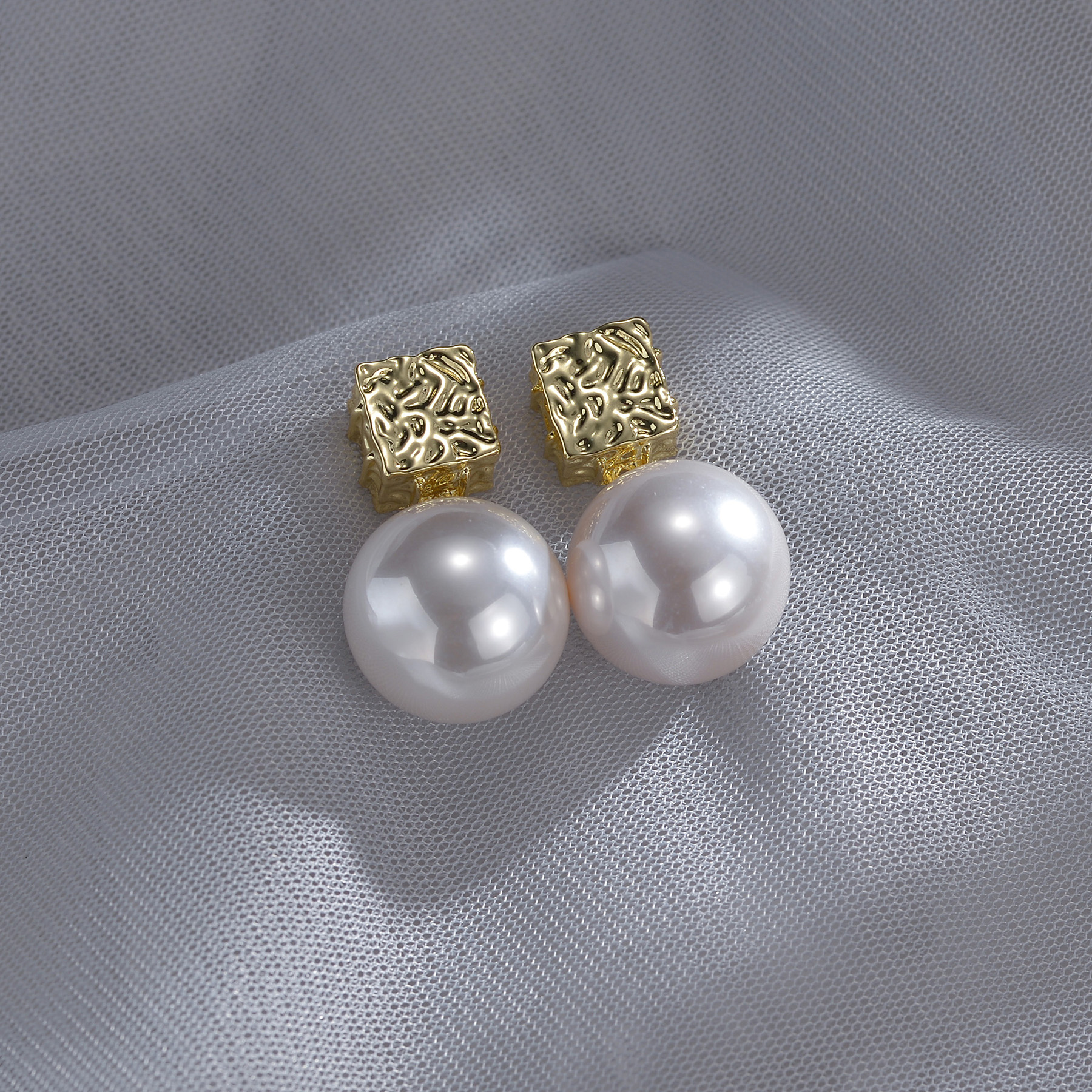 1 Pair Retro Square Imitation Pearl Alloy Pleated Womenu0027S Drop Earrings