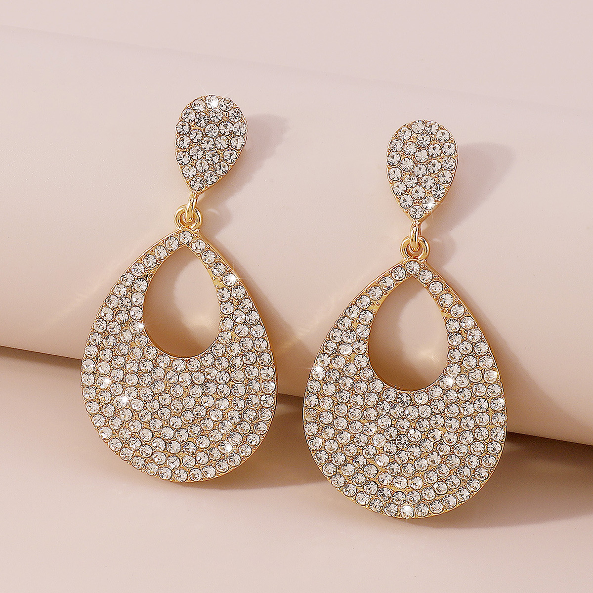 1 Pair Fashion Water Droplets Alloy Hollow Out Inlay Artificial Rhinestones Womenu0027S Drop Earring