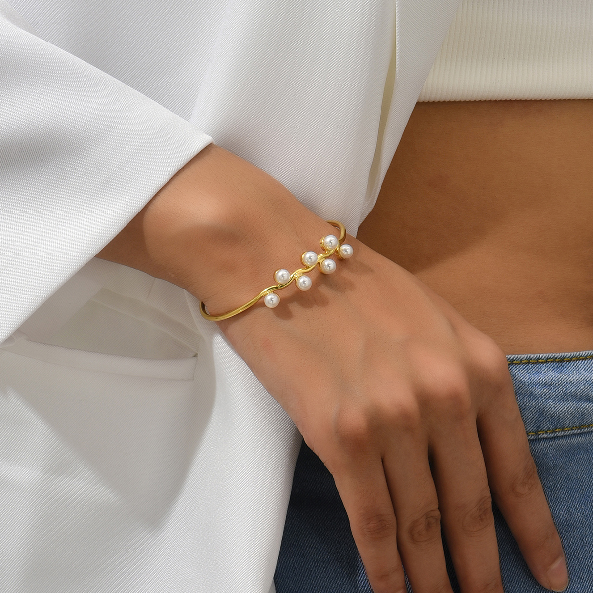 Simple Style Heart Shape Eye Copper Plating Artificial Pearls Zircon Bangle 1 Piece