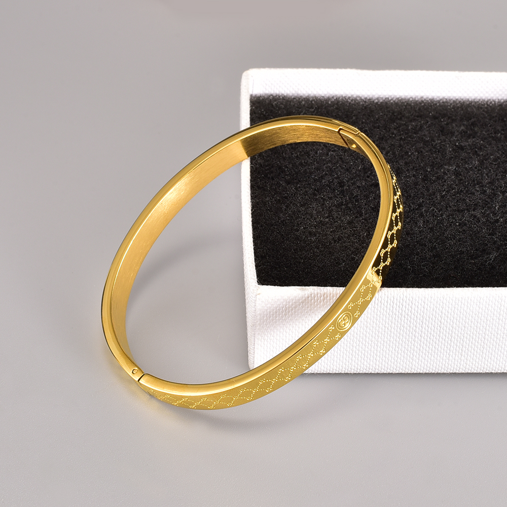 Fashion Round Titanium Steel Plating Bangle 1 Piece