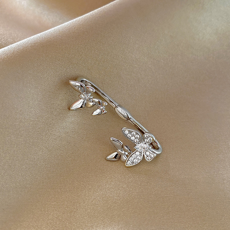 Vintage Style Butterfly Copper Inlay Rhinestones Ear clips 1 Piece