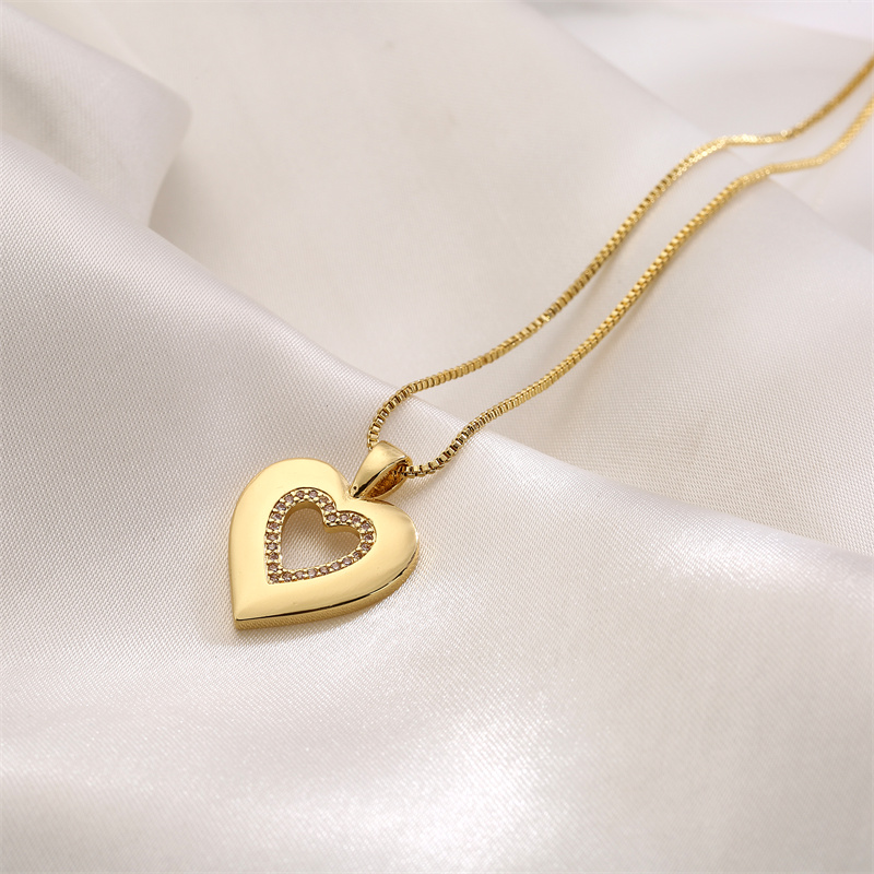 Fashion Heart Shape Copper Enamel Inlay Zircon Pendant Necklace 1 Piece
