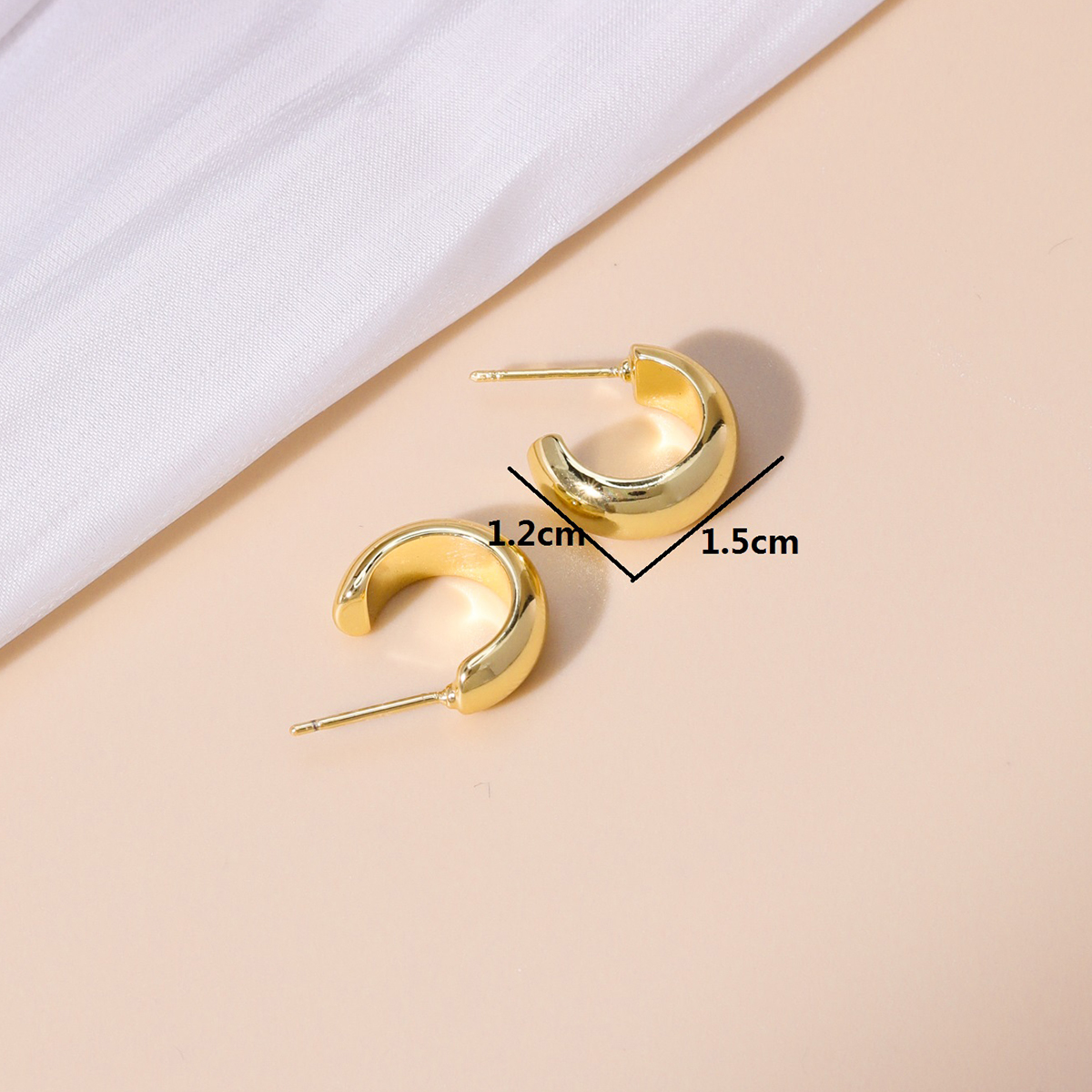 Simple Style C Shape Star Heart Shape Copper Plating Zircon Ear Studs 1 Pair