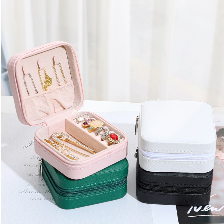 1 Piece Simple Style Solid Color Pu Leather Plastic Flannel Jewelry Boxes