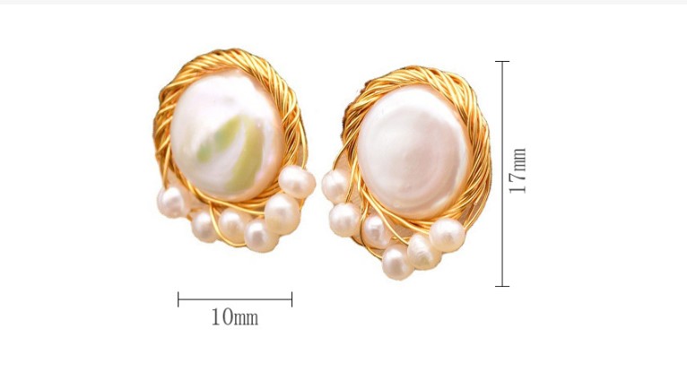 Retro Flower Pearl Plating Ear Studs 1 Pair