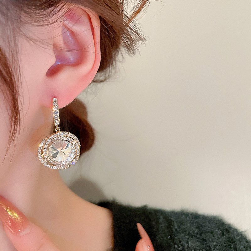 Fashion Round Copper Inlay Rhinestones Drop Earrings 1 Pair