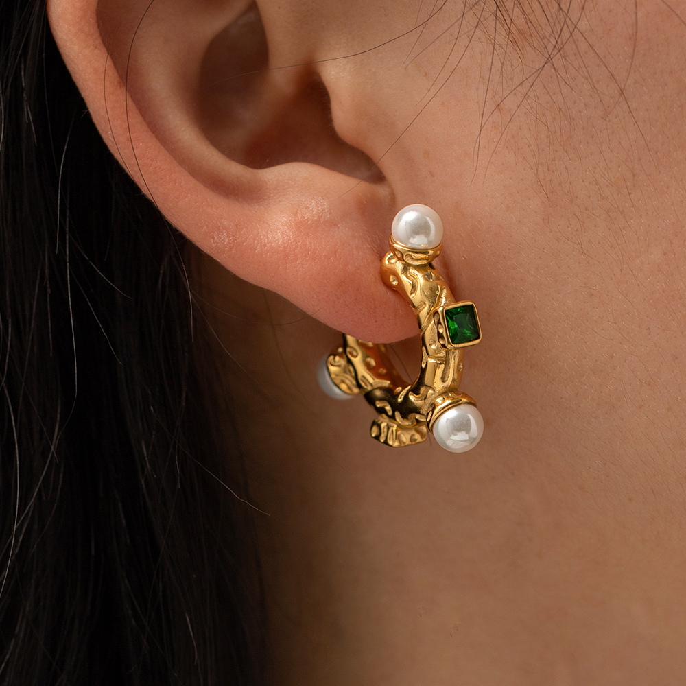 Simple Style C Shape Stainless Steel Plating Artificial Pearls Ear Studs 1 Pair
