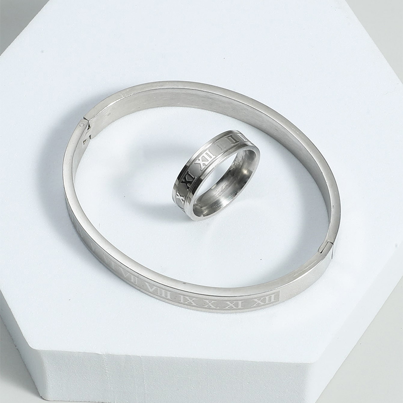 Fashion Fashion Ornament Stainless Steel Roman Numerals Ring Bracelet Set