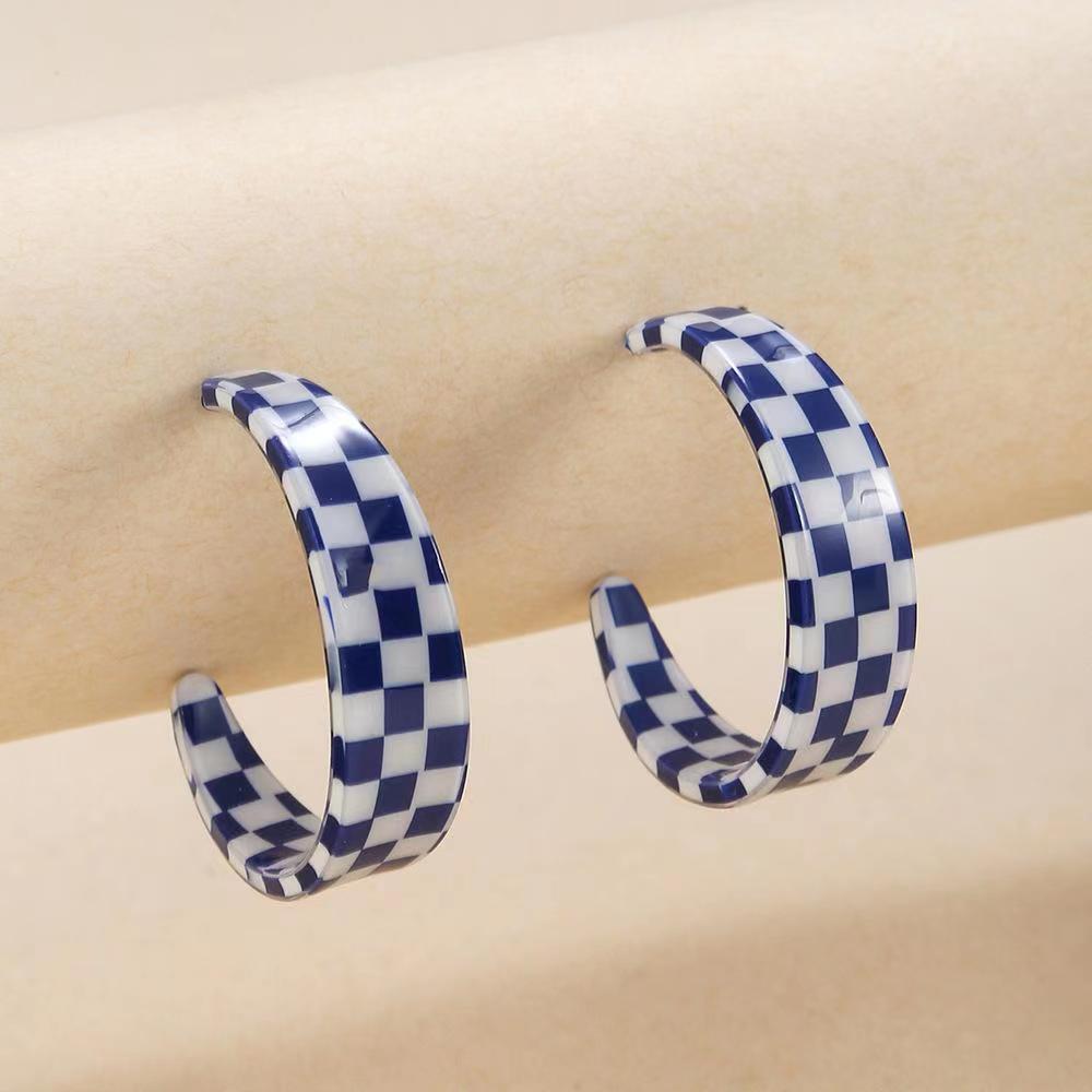 Simple Korean Style C- Shaped Grid Earrings Ins Style Classic Personalized Earrings