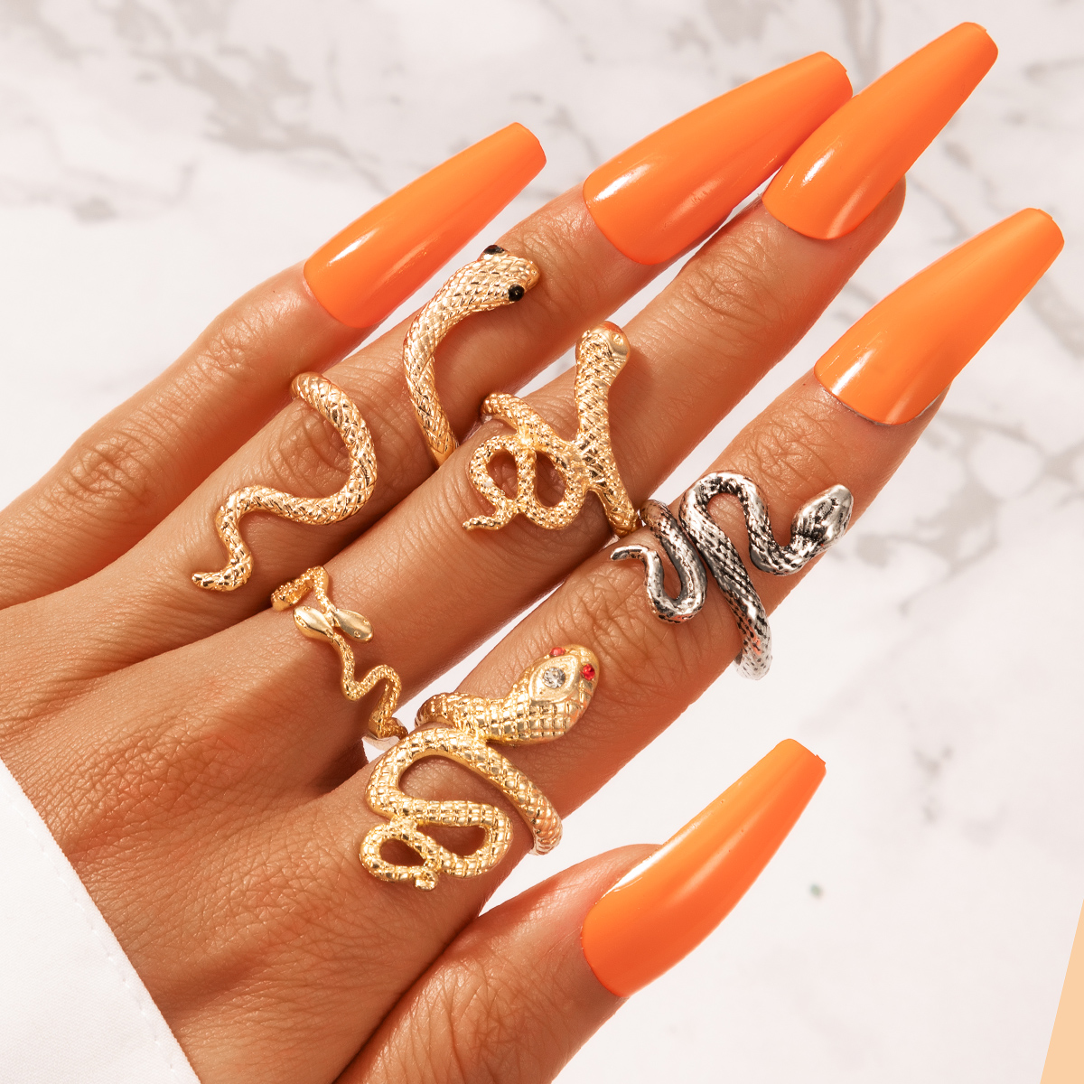 Fashion New Snake Mixed Colors of Gold and Silver Five-Piece Womenu0027s Alloy Ring Set