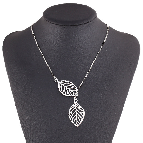 fashion single layer hollow leaf pendant alloy necklace