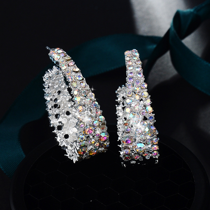 Fashion Fine Ornament Colorful Crystals U-Shaped Alloy Stud Earrings