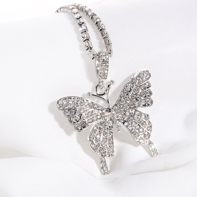 Fashion simple inlaid Rhinestone Butterfly pendant alloy Necklace