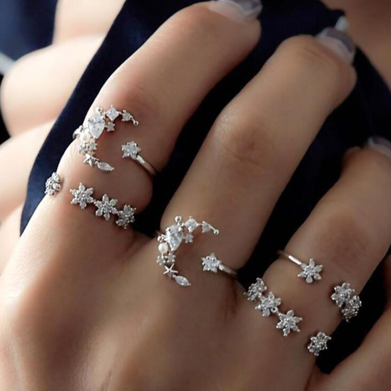 Fashion simple style inlaid Rhinestone Star Moon adjustable Ring Set