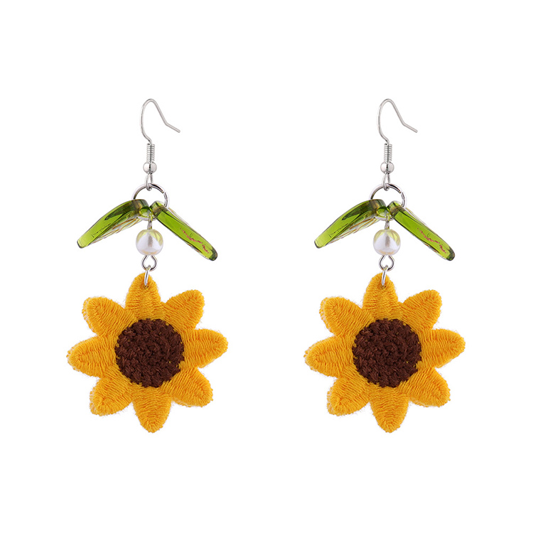 Fashion Creative Fresh Sunflower Pearl Resin Earrings