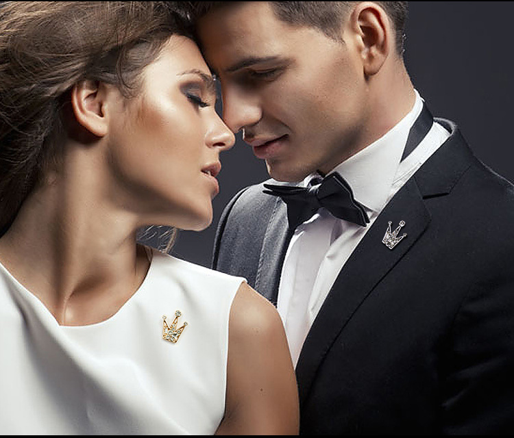 Fashion Crown Shaped Small Collar Pin Menu0027s Suit Brooch Corsage