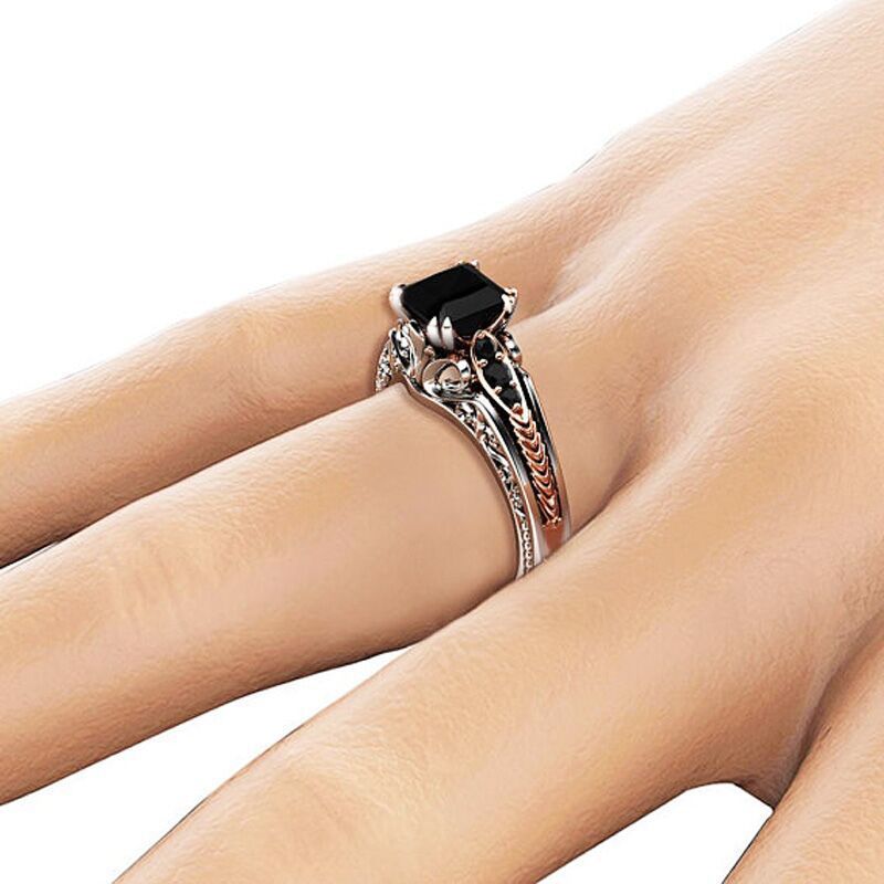 Fashion Ornament Hollow Carved Zircon Inlaid Two-Color Ring